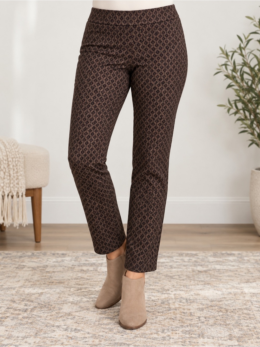 Chico’s 2R (Size 12) Geometric Jacquard Pull On Pants Brown Black